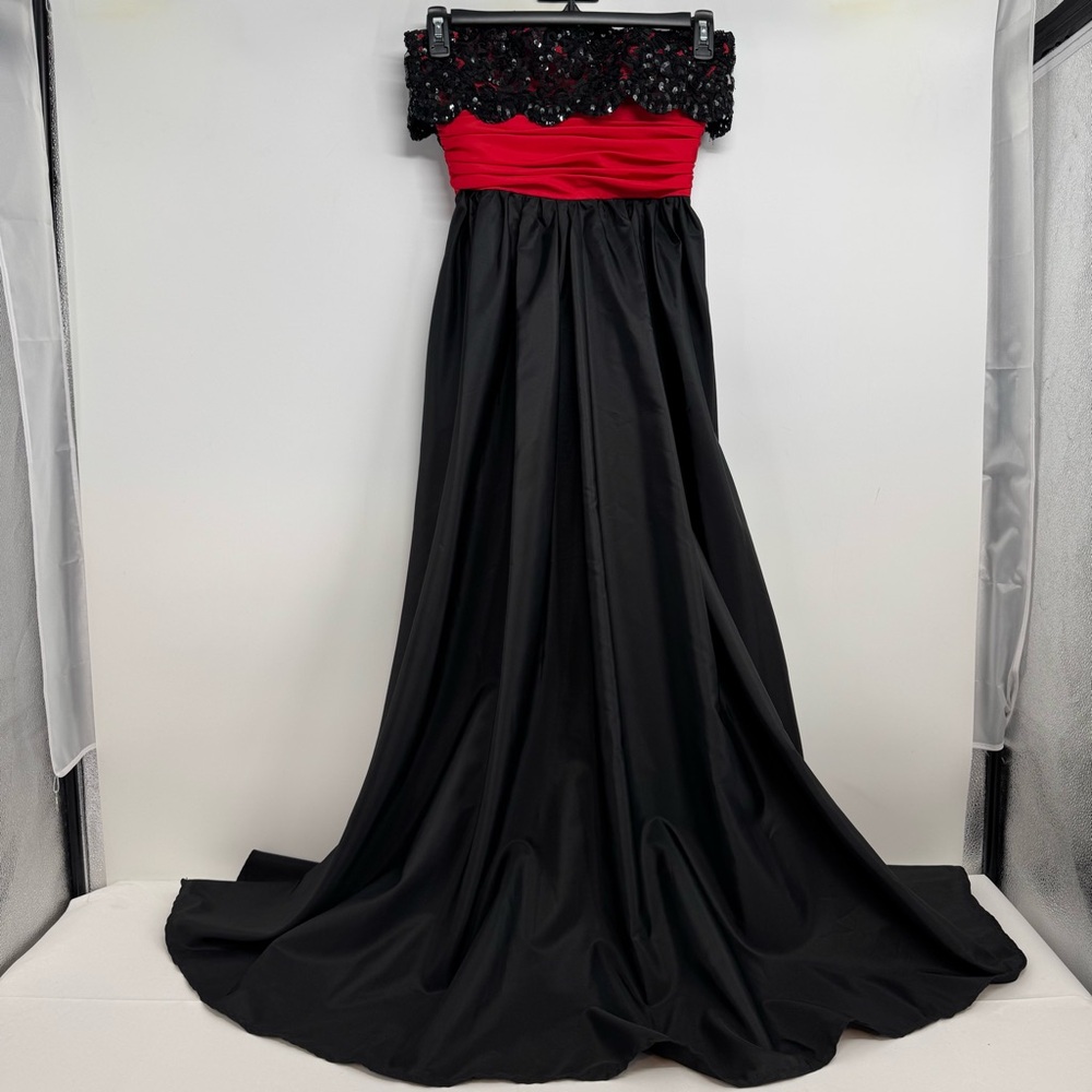 Vintage Mike Benet Formals Ball Gown Size 12 Red/black Sequins